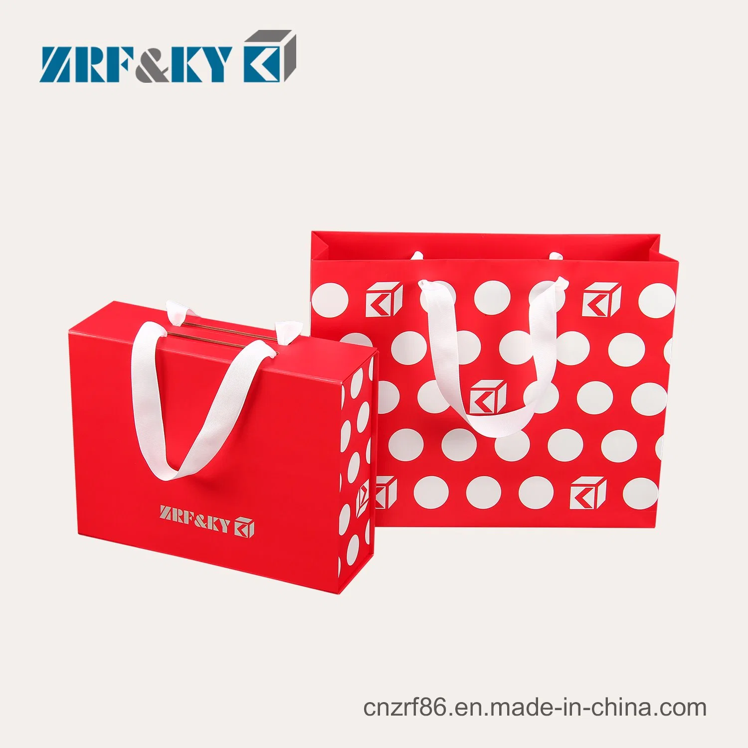 Sacolas de papel reciclável para presentes/compras/transporte/casamento por atacado/personalizadas com alças de fita.