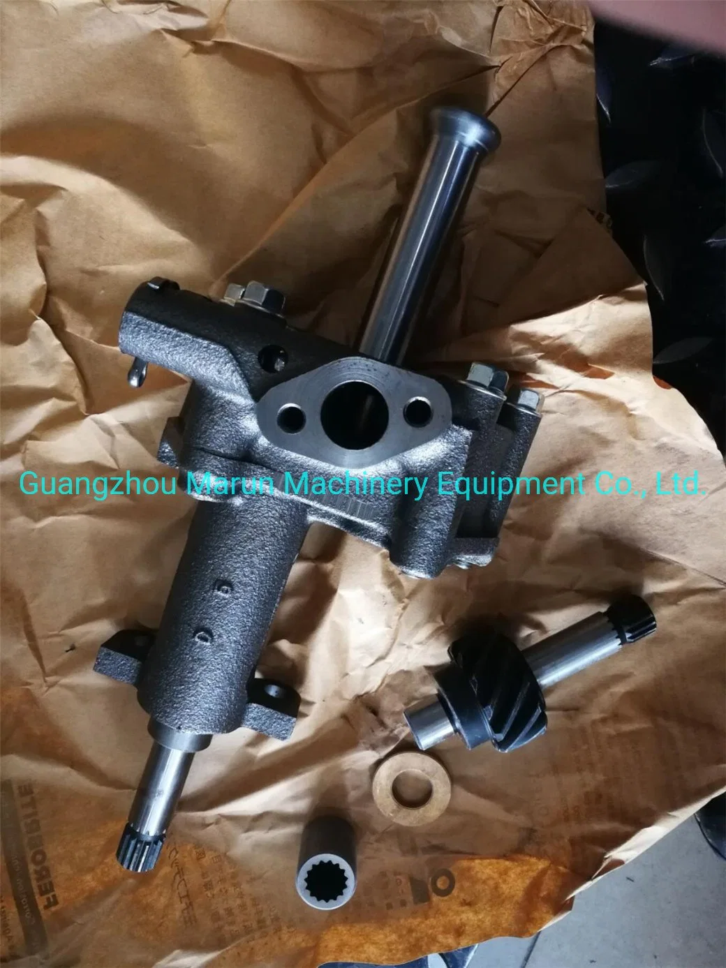 1-13100-204-0 Ex200 6bd1t Oil Pump for Excavator Parts 1131002040 1-13100204-0