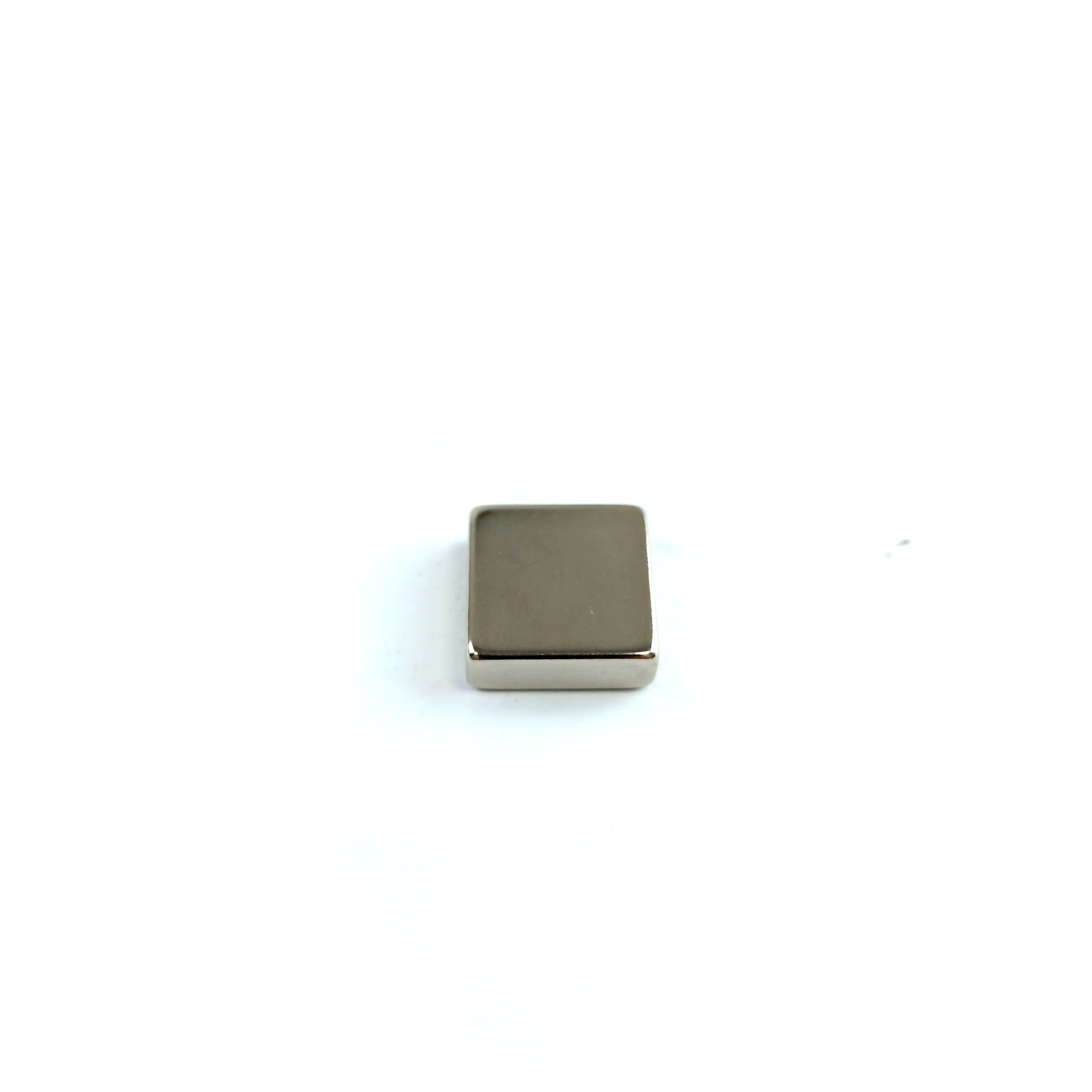 Customize Rectangular Disc Block Wholesale/Supplier N35 Neodymium Strong NdFeB Permanent Magnet for Gift Box/Sensor/Speaker/Equipment/Tool/Motor