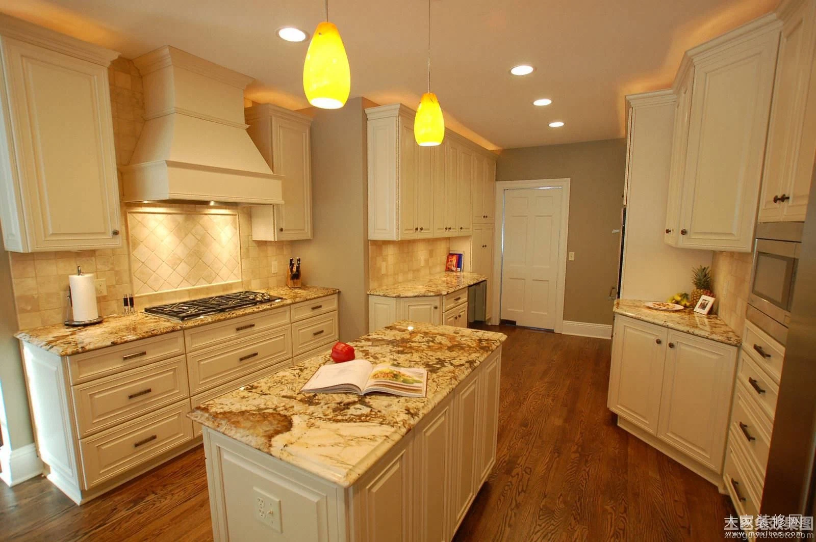 Natural Stone White/Beige/Yellow/Gold/Black Granite Marble Kitchen/Bathroom/Island Counter Top