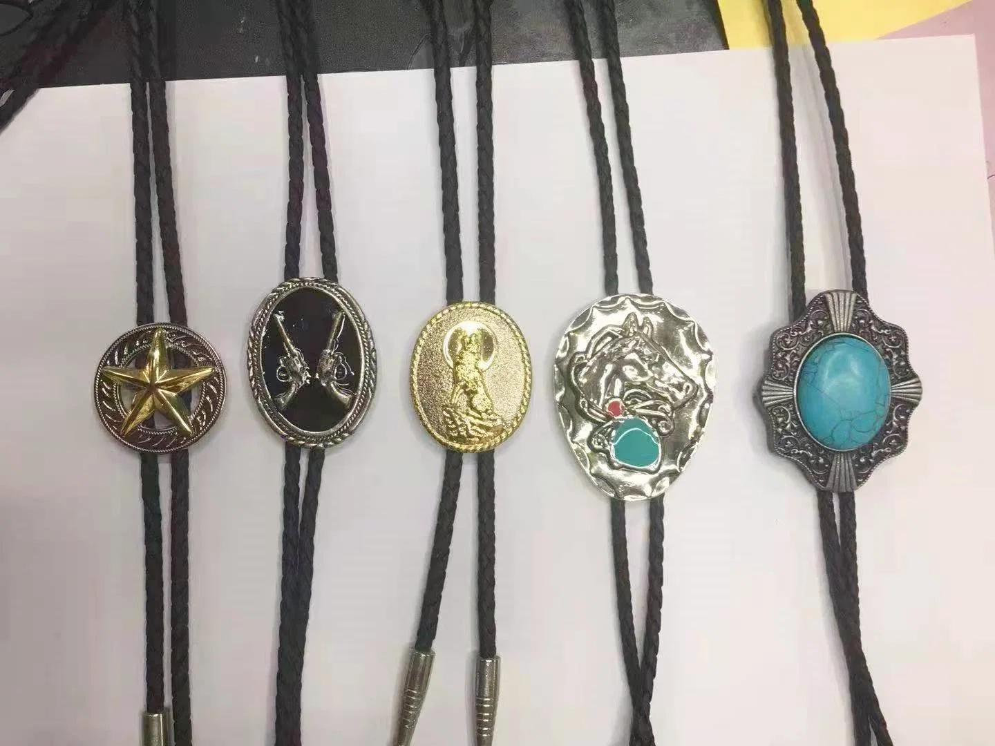 Wholesale/Supplier High quality/High cost performance  Classical Custom PU Leather Bolo Tie