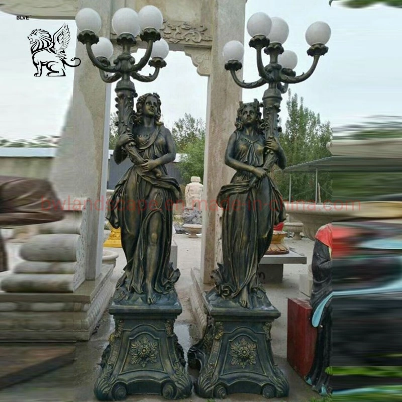 Jardín de Blve escultura metálica de la vida de la calle antigua estatua de bronce de tamaño Dama lámpara para la venta