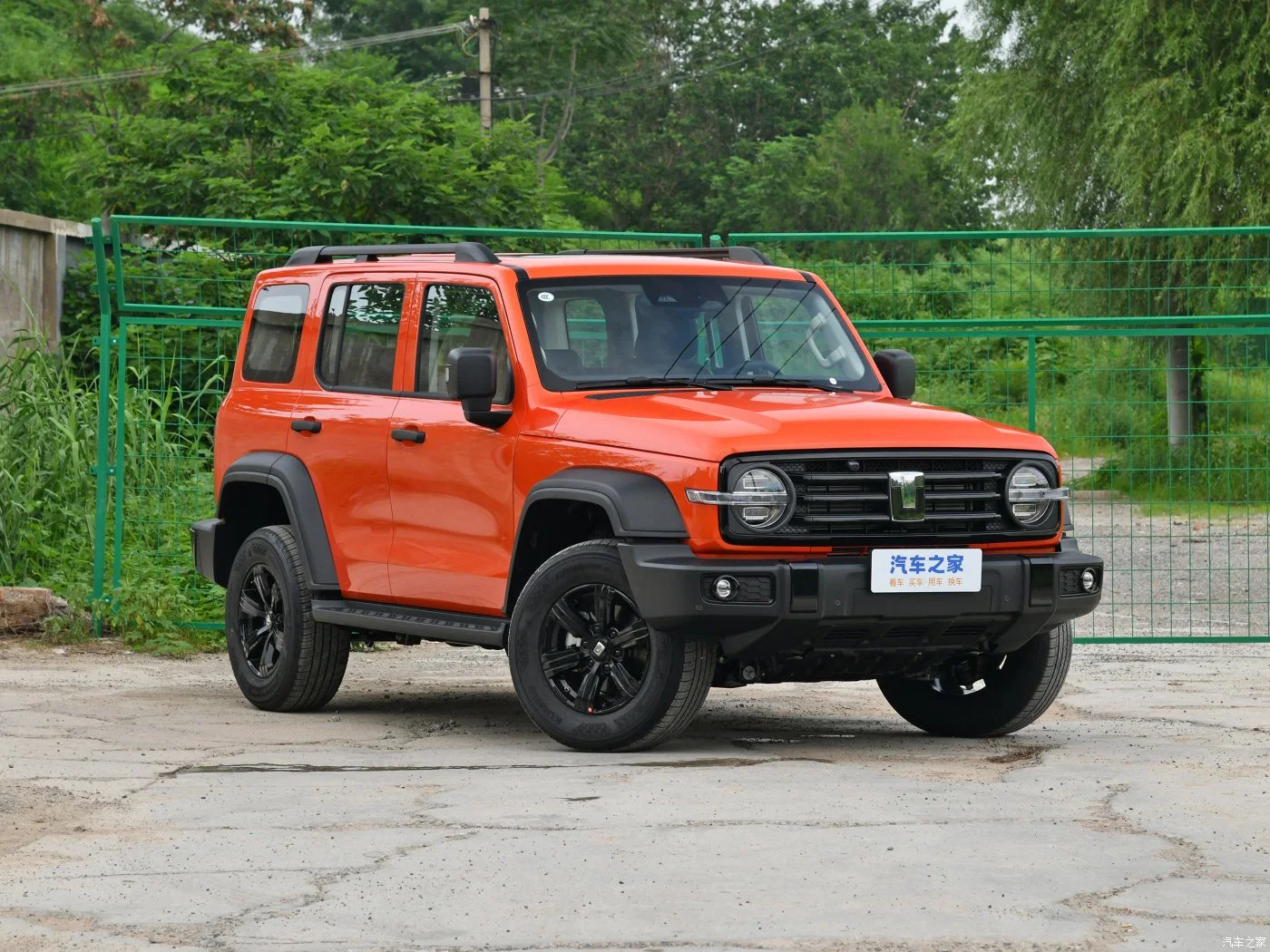 Tanque 300/500 utilitario vehículo de gasolina coche clásico Micro SUV EV Coche de gasolina