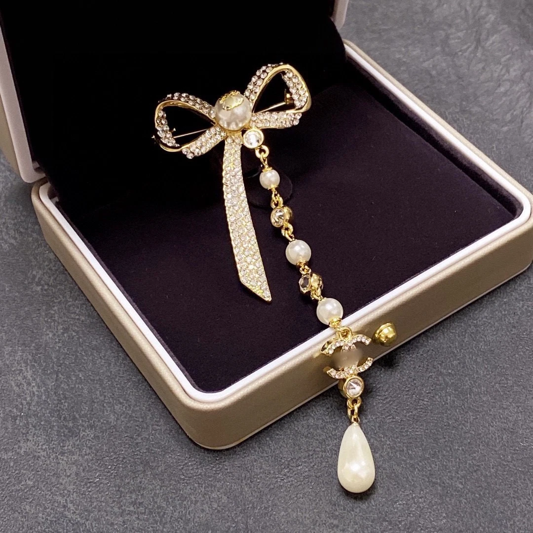 Pendiente de lazo Diamond-Arborada de lujo Marca réplica de joyas de moda Lady Ear Espárrago