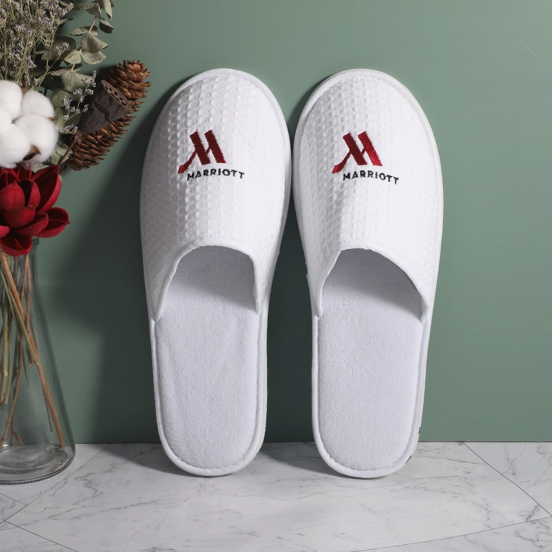 Wholesale/Supplier High quality/High cost performance  Hotel Room Amenities Deerskin Dark Blue Disposable Hotel Slippers