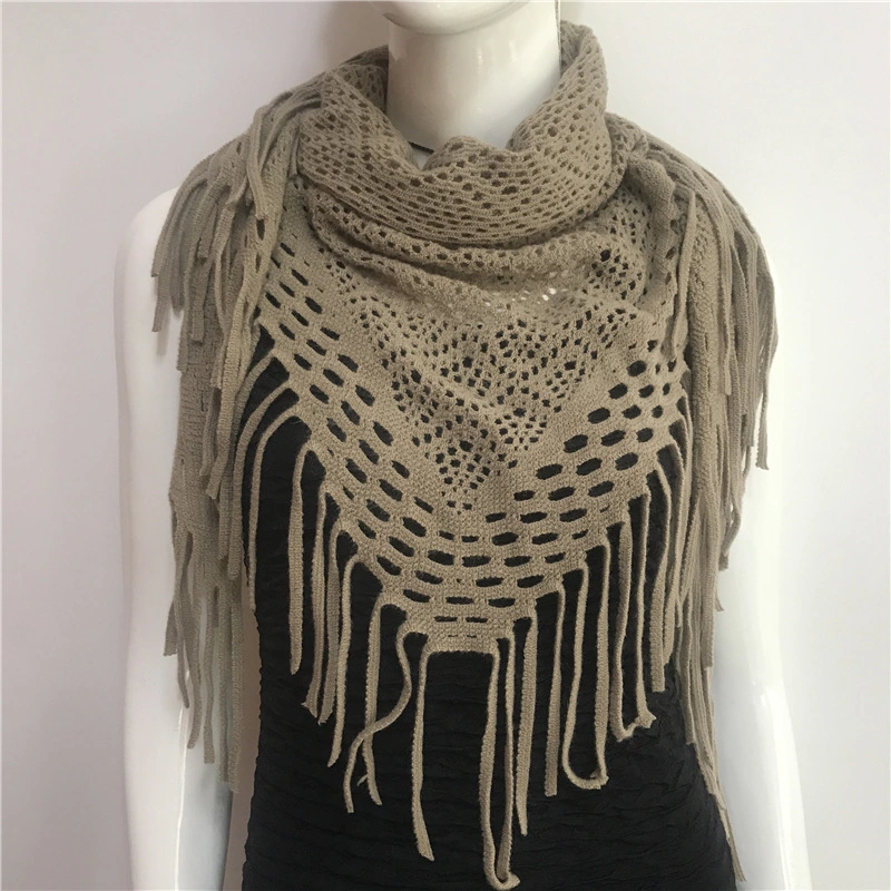 Autumn and Winter New Solid Color Triangle Tassel Scarf Custom Plain Color Knitted Polyester Triangle Fringed Lady Scarf