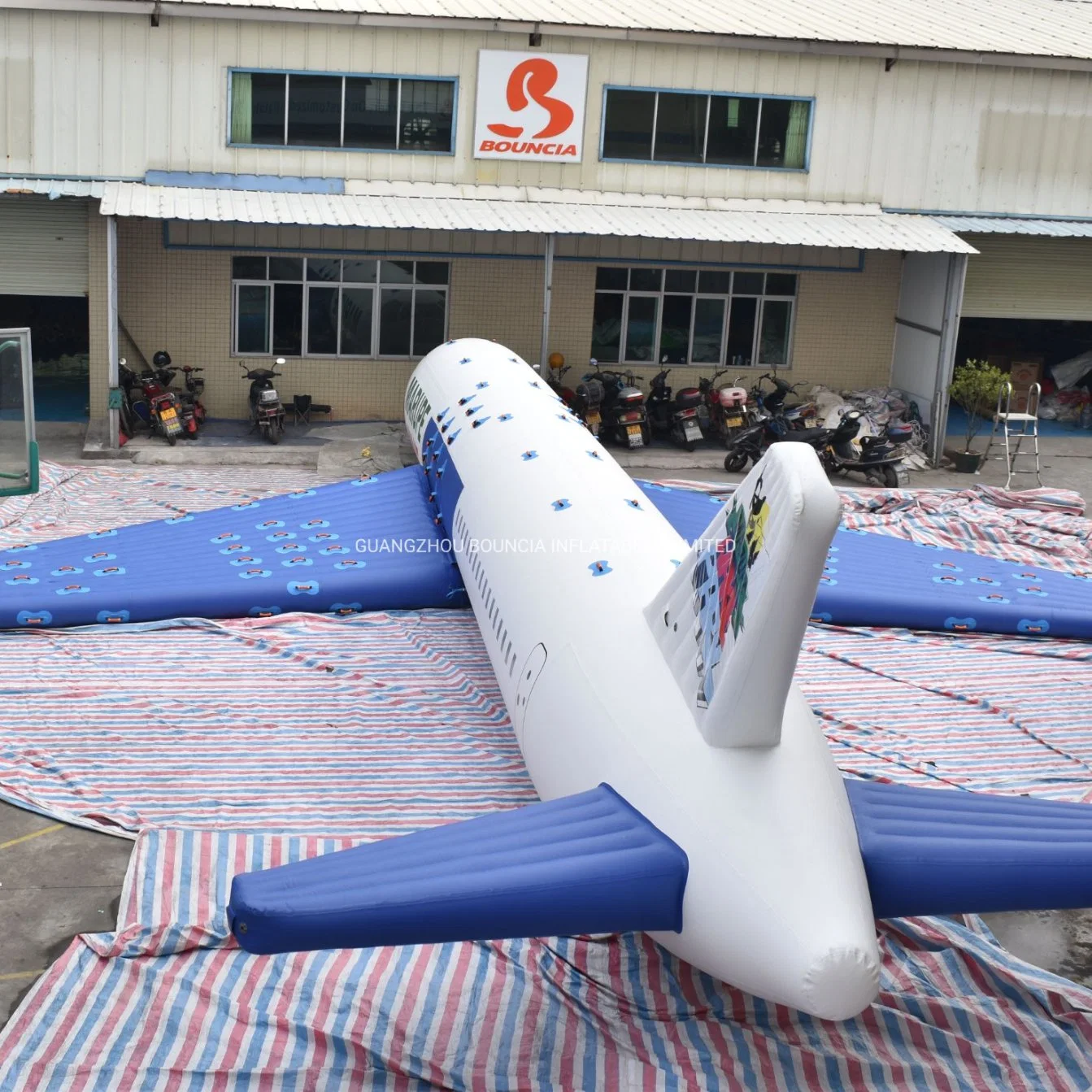 Avion gonflable Jouets gonflables pour parc d'attractions à vendre