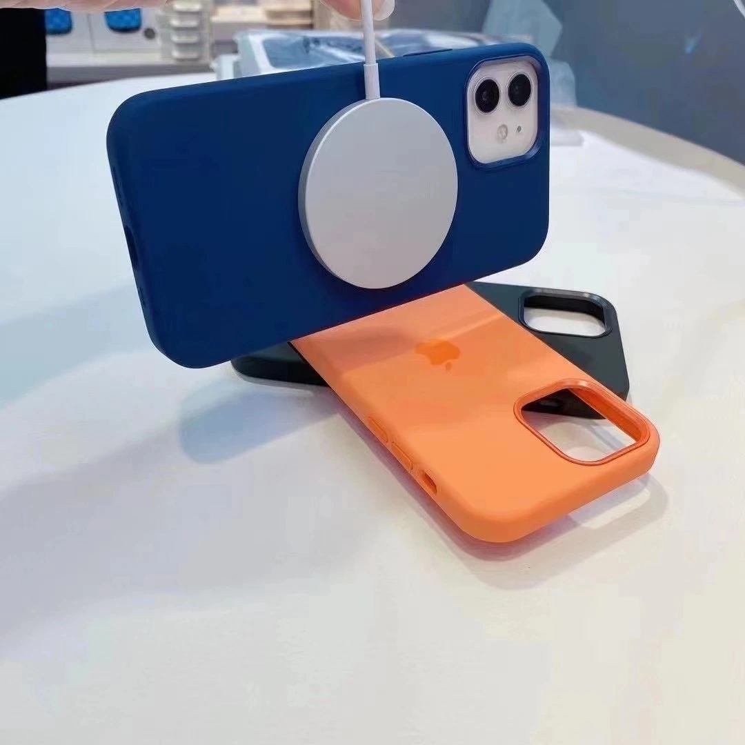 Beliebte Angepasst Kabelloses Laden Bunte Handy Klar Magnetisches Silikon Silica Gel MagSafe Schutzhülle für iPhone 12 Zubehör