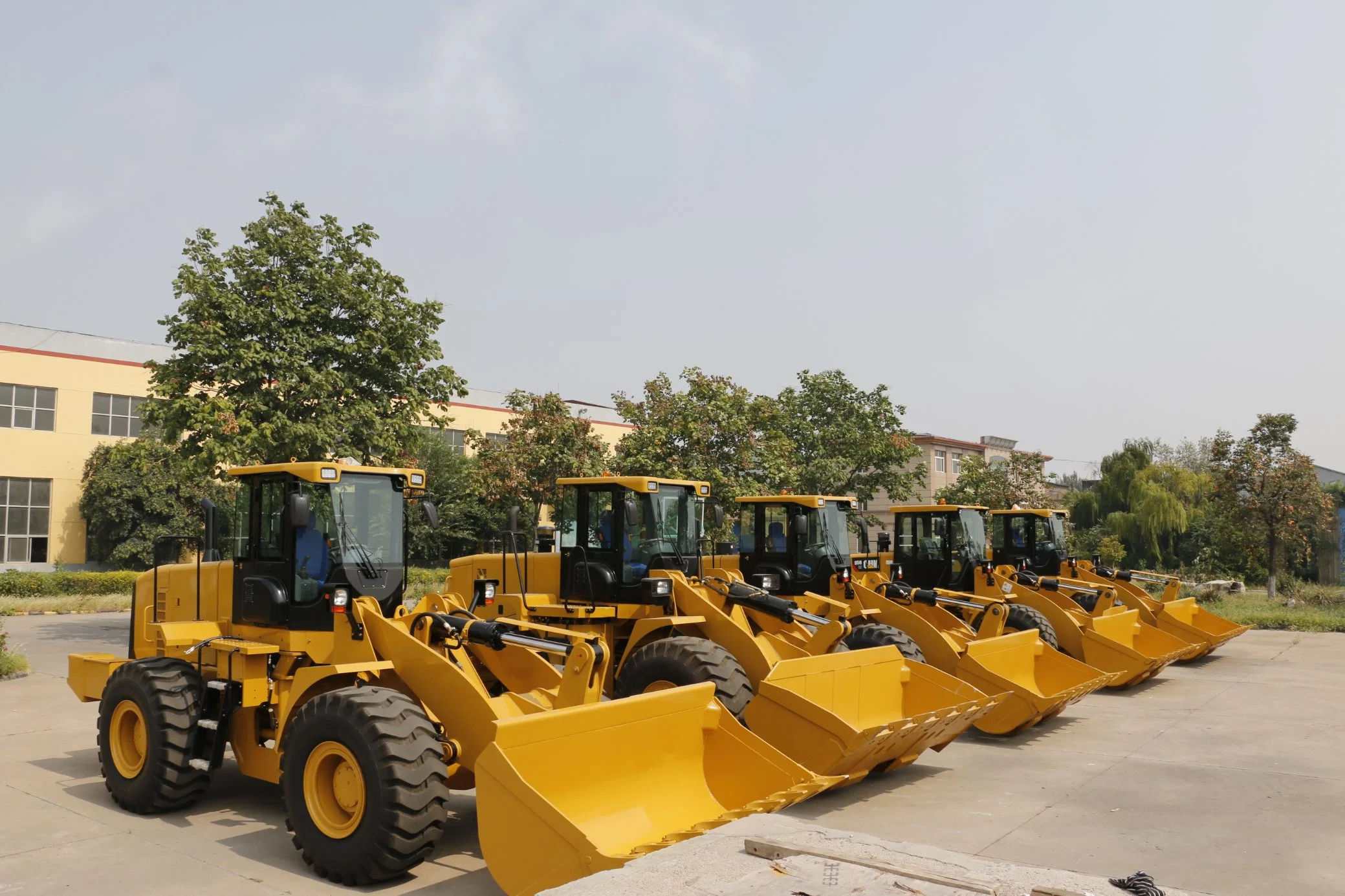 Pequeño Gran ZL50 5t motor Cummins Payloader 850 3.5 La capacidad de la cuchara cargadora de ruedas delanteras Cbm con bastidor reforzado y piloto de maíz de Control+horquilla de palés &amp;Cuchara