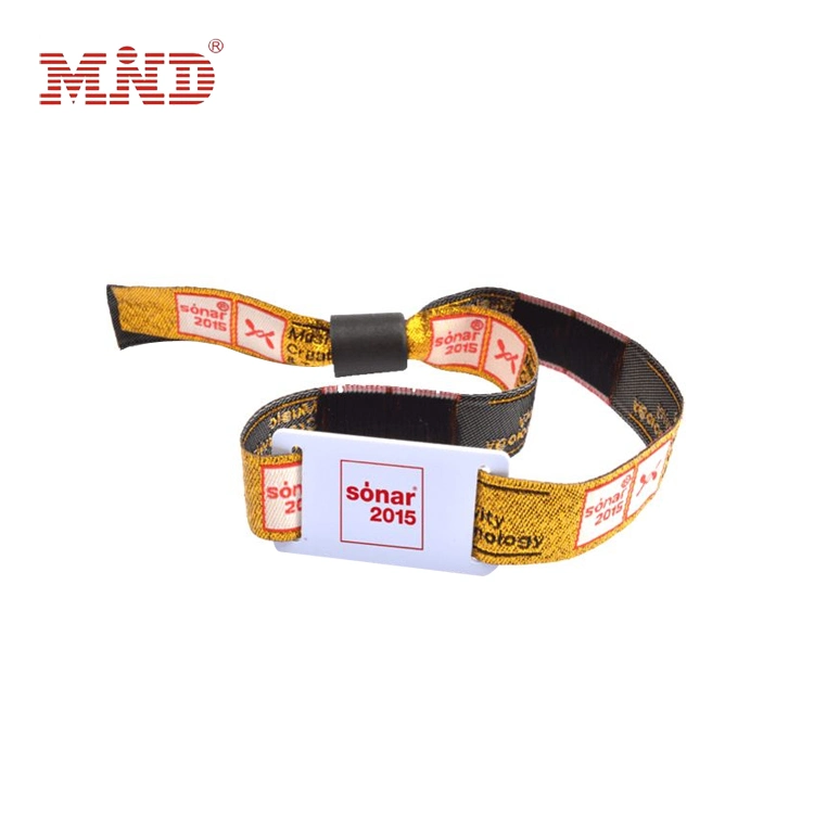 China Manufacturer Polyester RFID Woven Festival Wristband with Plastic Lock