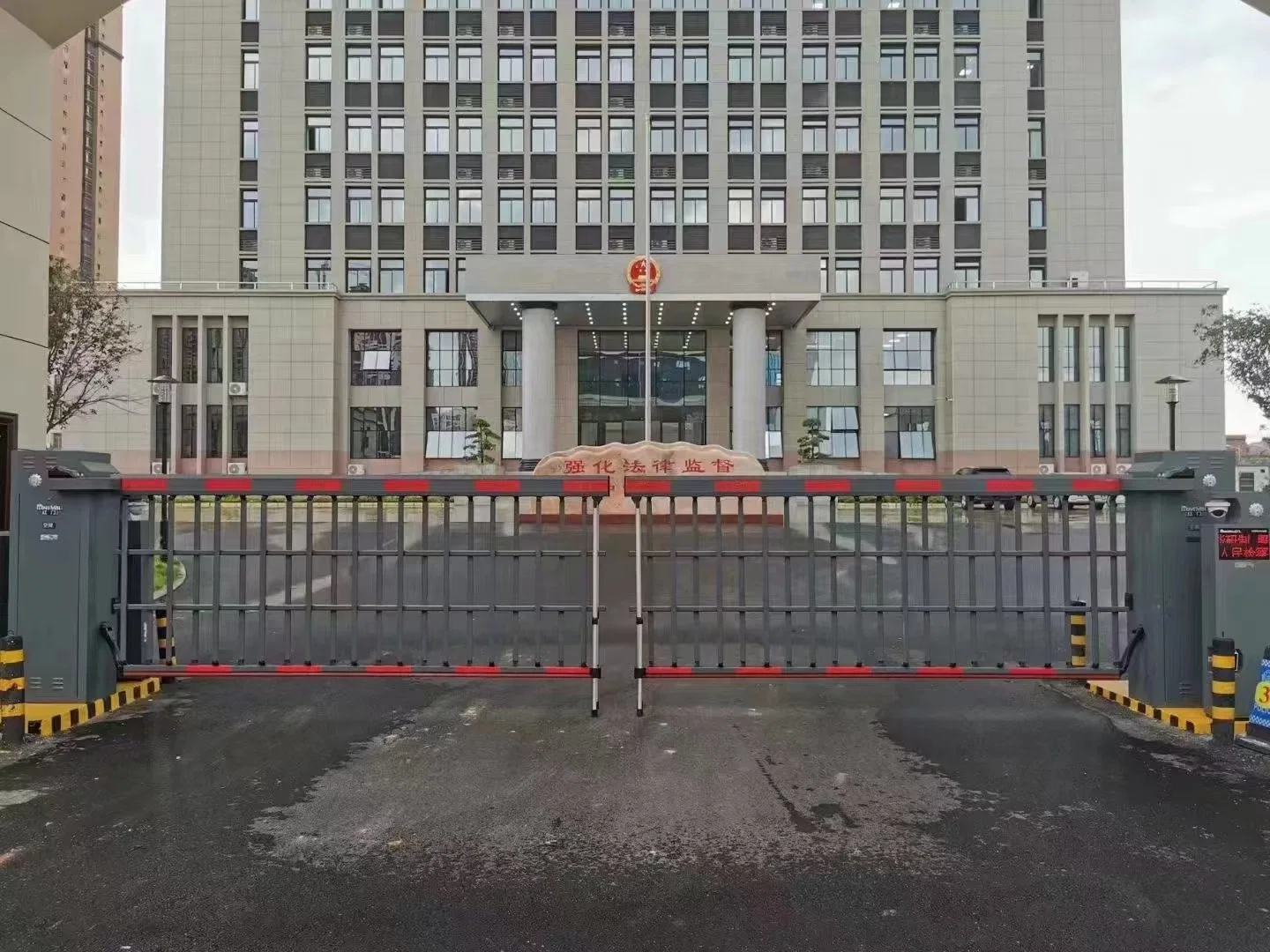 Automatic Road Traffic Access Barrier Gate