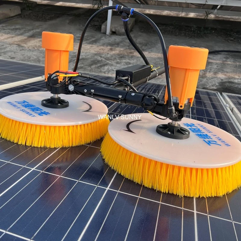 Le dispositif de nettoyage portable de la balance photovoltaïque à double tête équipé de Trois types de poteaux télescopiques pour le nettoyage à longue distance du photovoltaïque