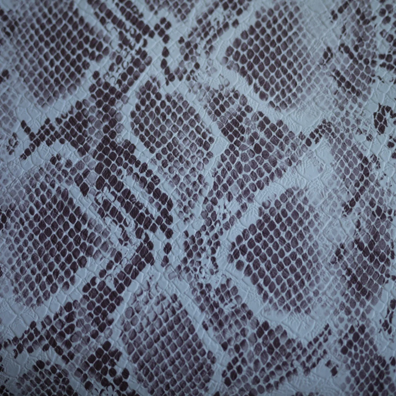 El patrón de piel de serpiente y Leatheroid de cuero artificial para ropa prendas de vestir