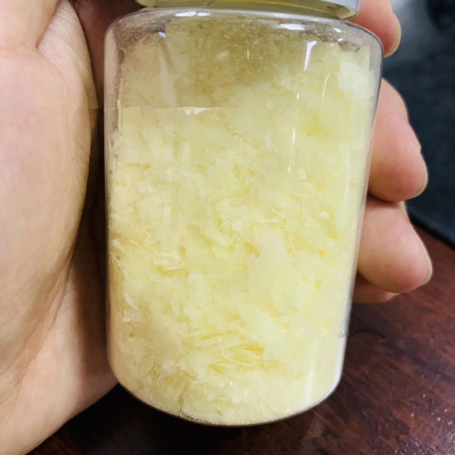 Factory Sell Yellow Flake Form Water-Soluble Lanolin for Cosmetic