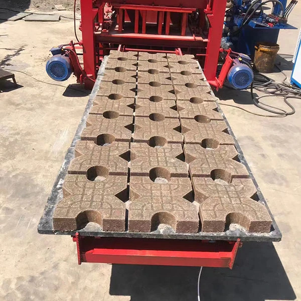 Hot Sale Qtj4-35 Semi Automatic Concrete Block Machine Cement Brick Making Machine Manufacturer