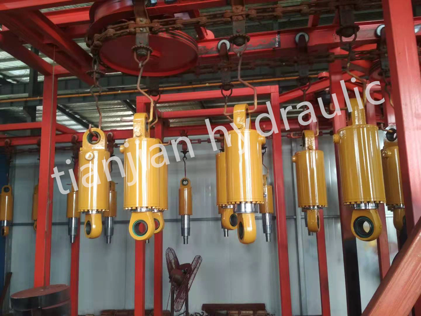 Factory Supply Rear Suspension Oil Nitrogen Cylinder for Mining Dump Truck