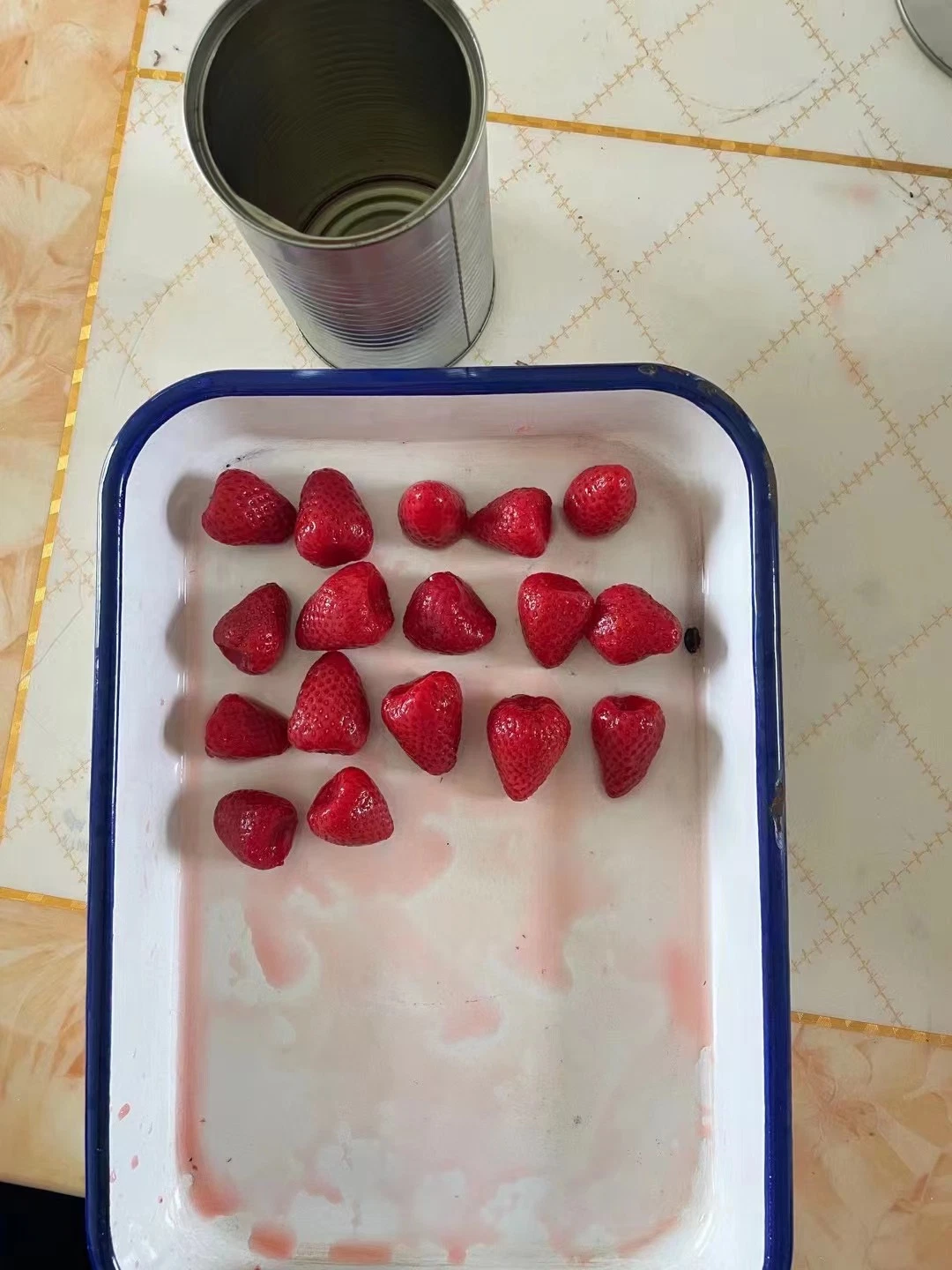 Top-Qualität frisches Obst aus der Dose Erdbeeren verpackt in Zinn Glas Aus China