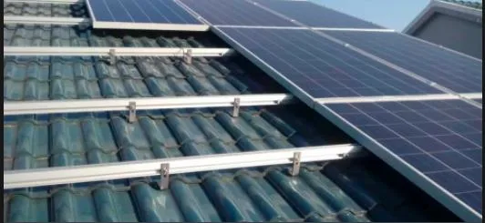 Em forma de U do aço em forma de C Corrosion-Resistant Aço solar fotovoltaico Suporte do Suporte