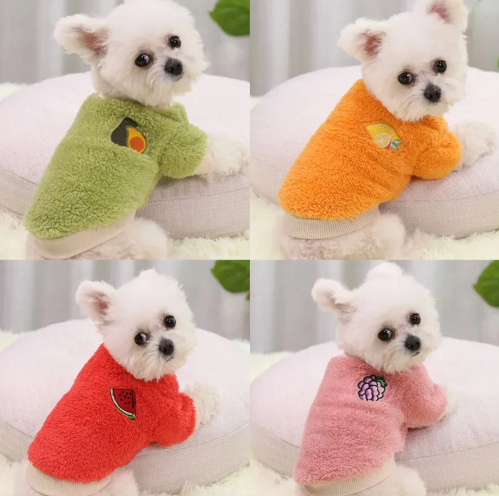 Cómoda ropa de invierno de mascota perro bordado fruta Fruta sudaderas con capucha ropa mascota suave