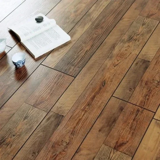 Jadelight Spc/Lvt formaldehide-Free Waterlarin Fورمالدهايد حماية بيئية خالية من الجص/مقاومة للماء فائقة/بدون انزلاق و أرضية مقاومة للتآكل في Badroom