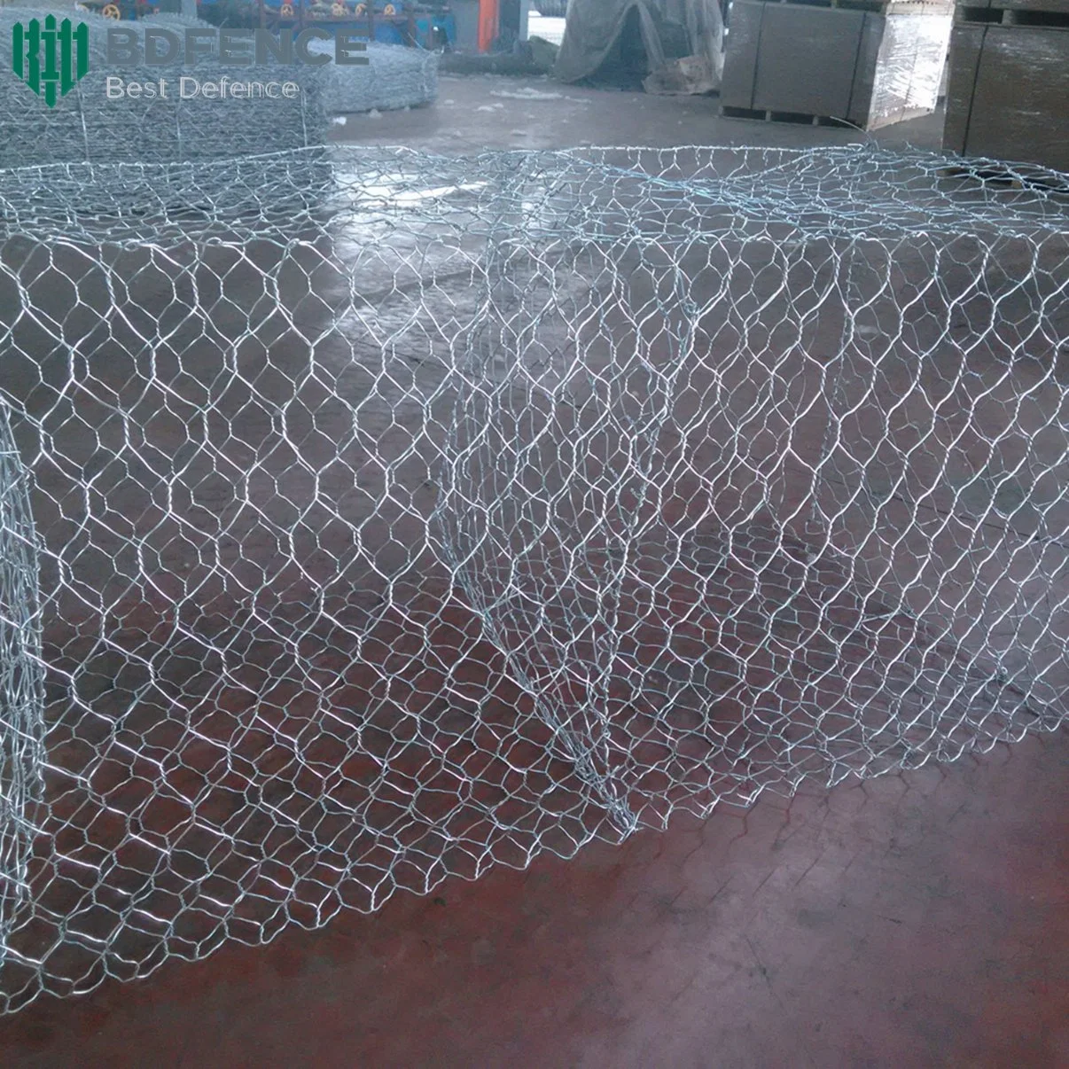 60*80mm, 80*100mm, 100*120mm, etc. Bd Hexagonal valla + bandeja de plástico Gabion