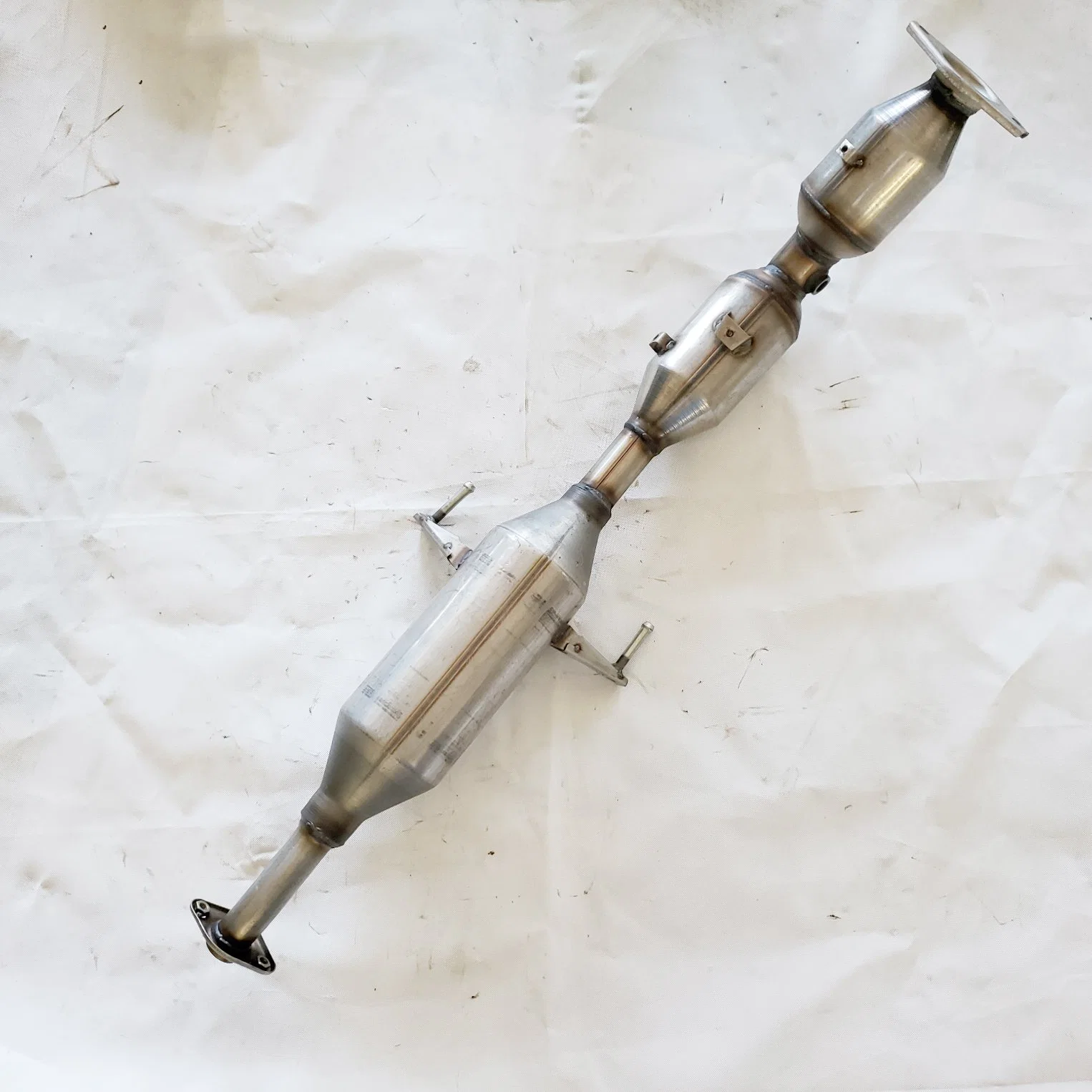 Fit for Lexus CT200 Catalytic Converter Factory Direct Sales Exhaust System