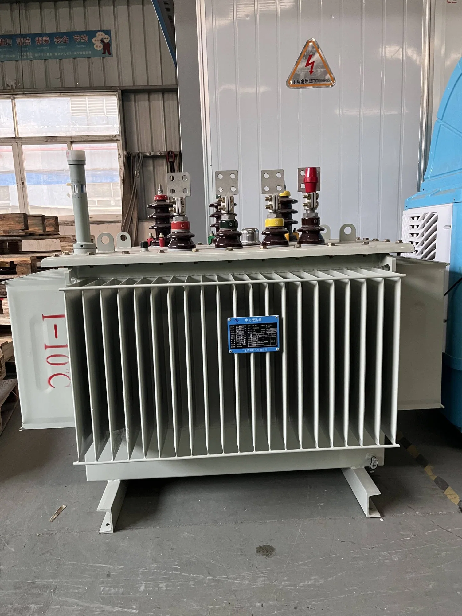 Low-Loss Oil-Immersed Voltage Three Dimensional and Three Phase Coiled Core Distribution Power Transformer of S13 Series