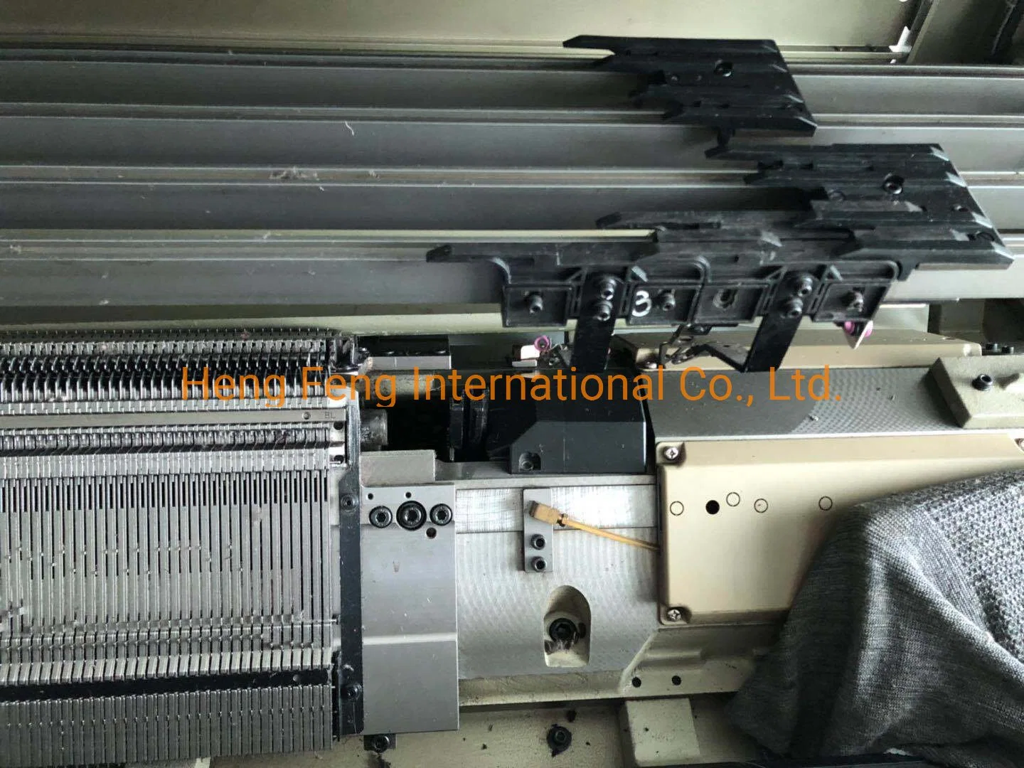 Shima Seiki Nses 122CS 4G Year 2010 Secondhand Knitting Machine Sweater Sock Knitting with Yarn Fabric