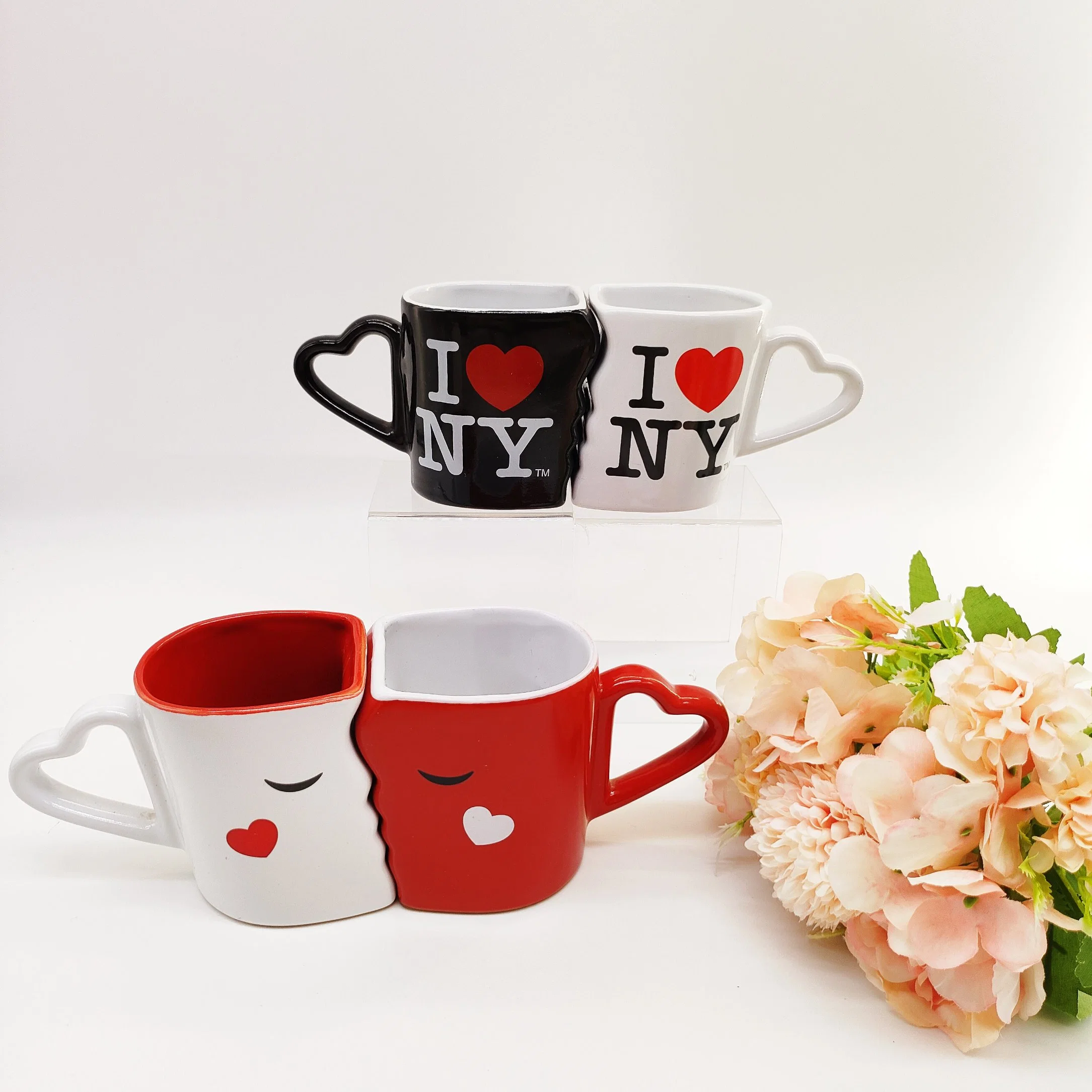 Valentine Day Gift Sweet Couple Mugs Set with Heart Handle