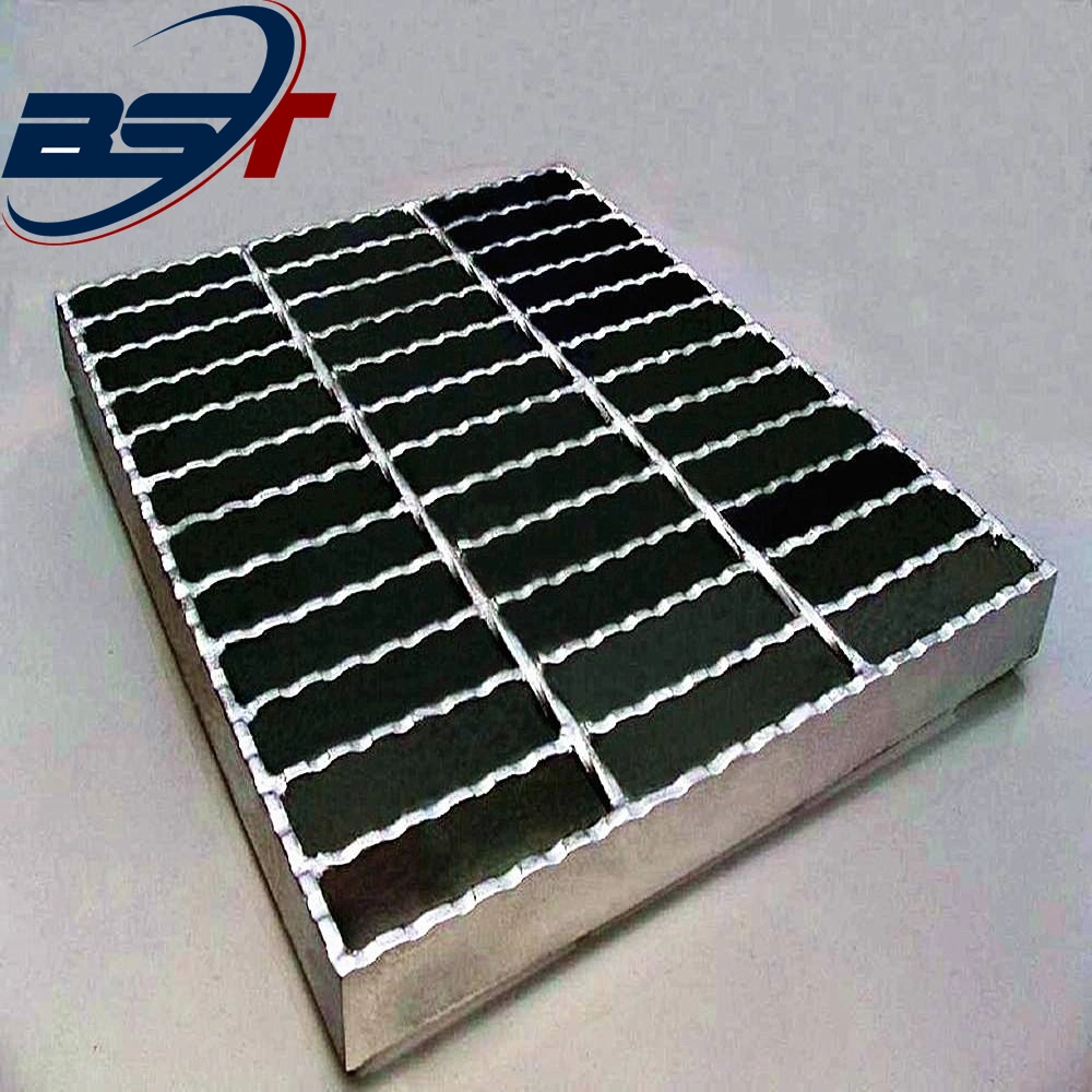 Good Quality Sidewalk Drain Grate Road Drainage Steel Grating