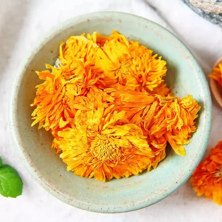 Les prestations de santé Herbe séchée Calendula officinalis Fleur de thé séché Marigold pétales