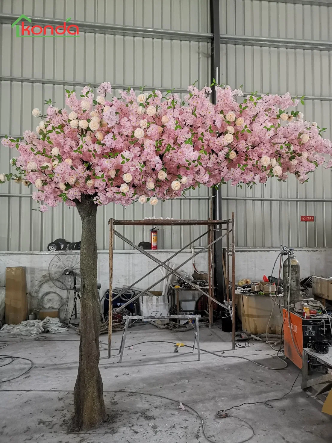 Fábrica personalizada Alta calidad 8ft Rosa Artificial Cereza Flor de Boda Árbol