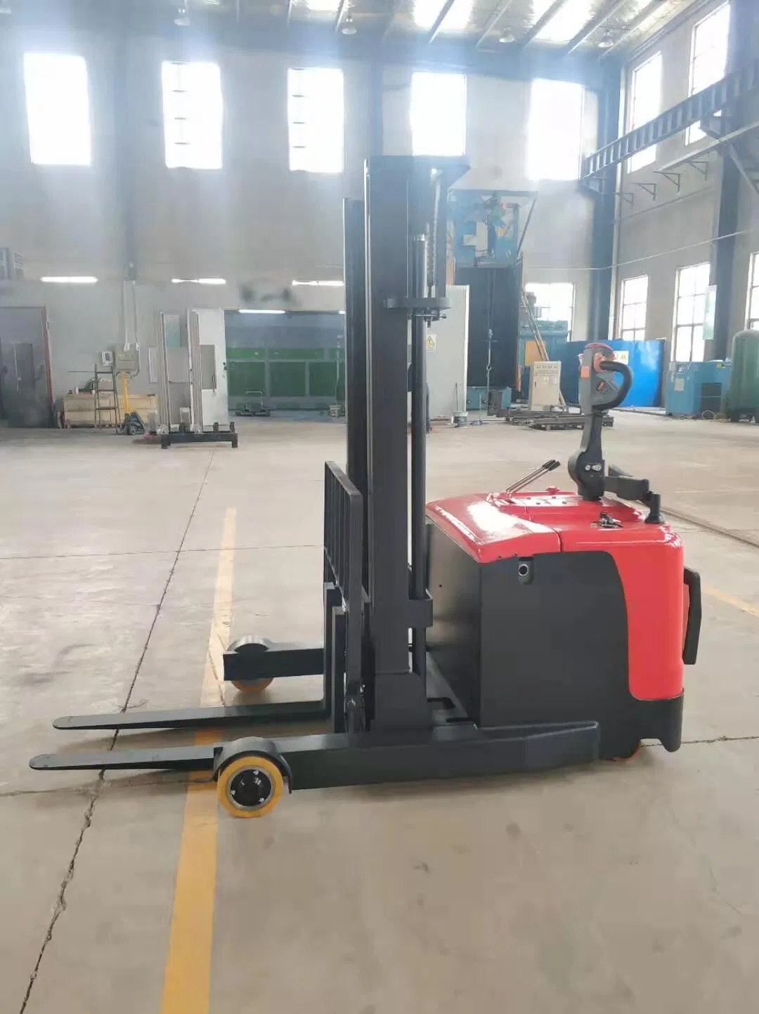 Full Electric Stakcer / Warehouse Equipment