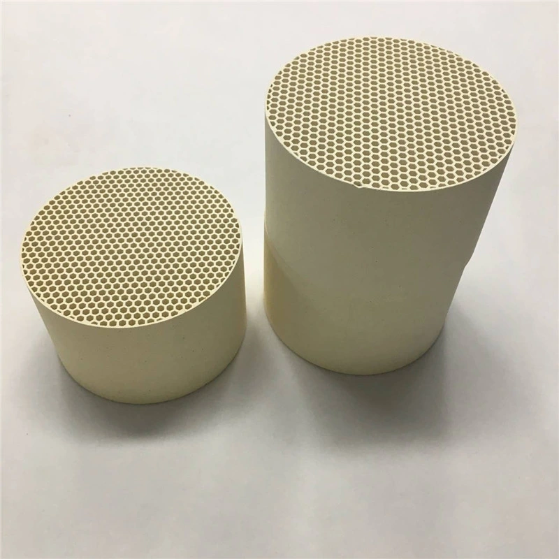 Strong Structural Stability and Narrow Pore Size Distribution High Temperature Resistant Honeycomb Ceramic Catalyst Carrier