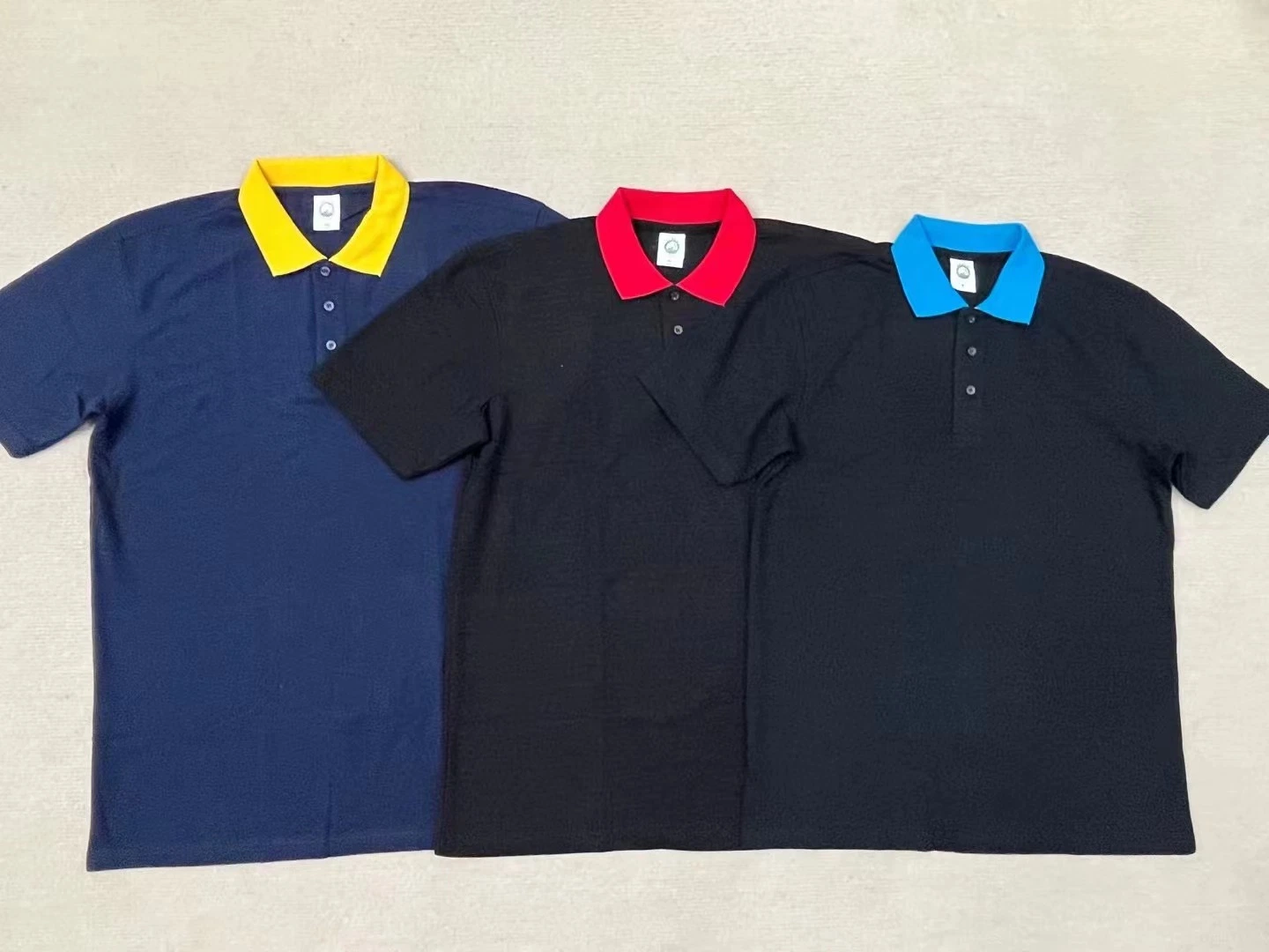 Los hombres de alta calidad del stock de ropa Polo lotes