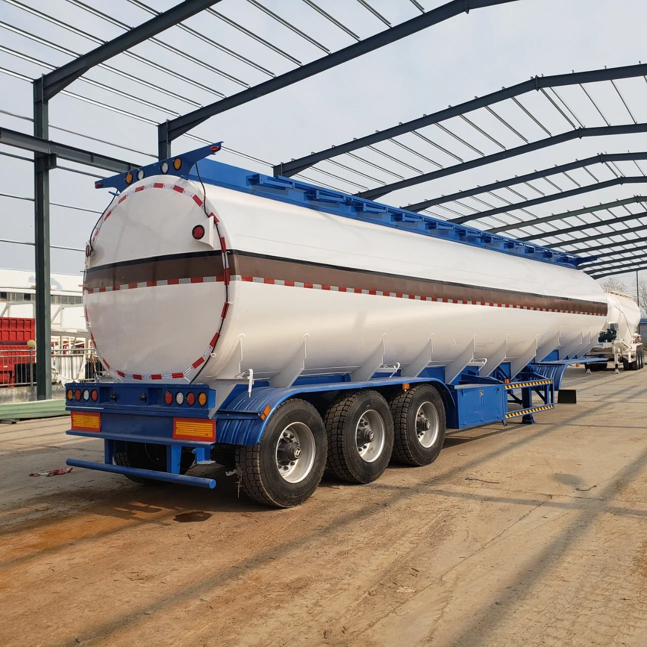 3 Axles 45cbm 42cbm Petro Fuel Petroleum Tankers Trailer for Sale