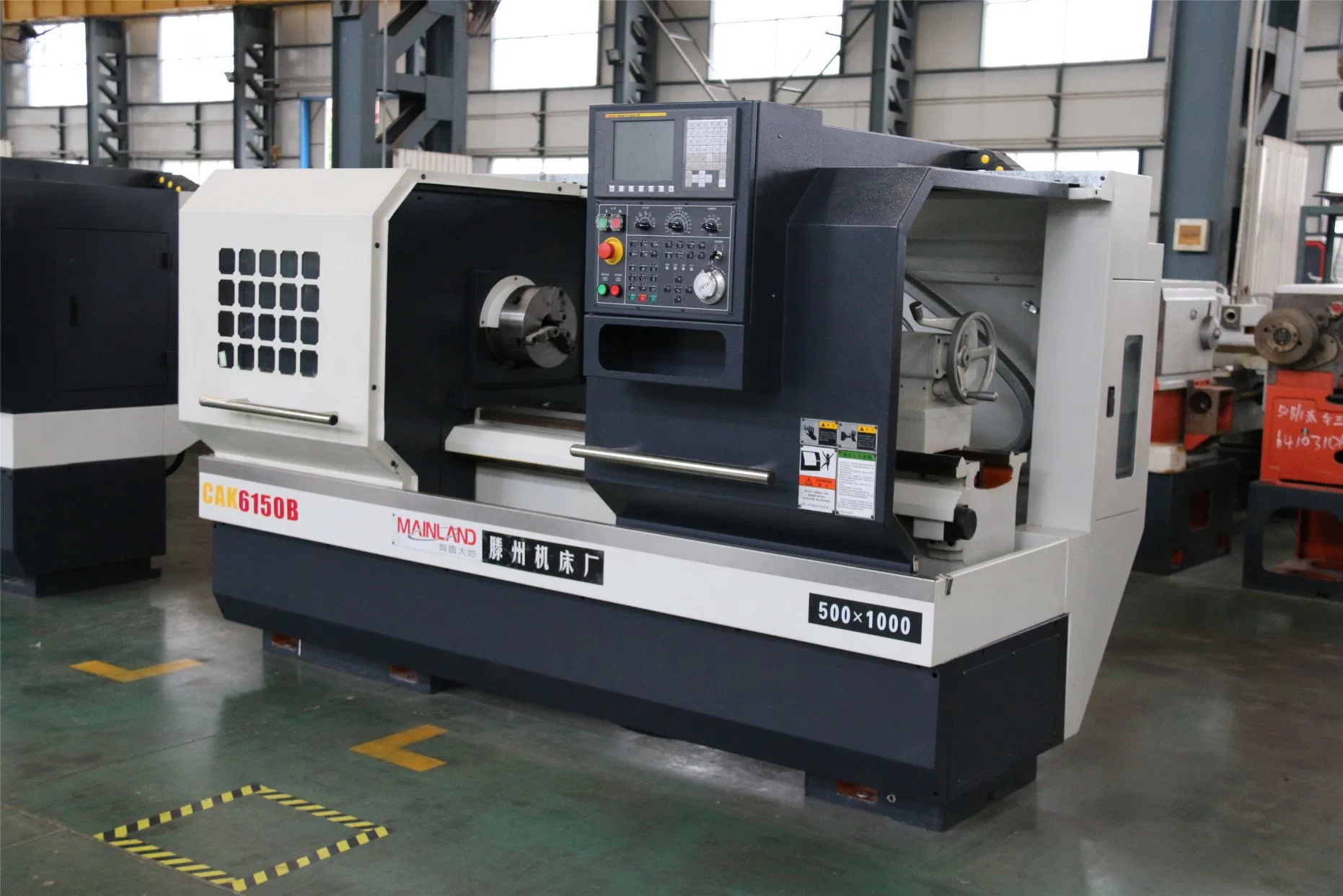 سعر الماكينة Lathe Machine Price CAK6150V Torno CNC سكة حديد صلبة CNC Torna CNC لسرعة بدون فجوات يبلغ 82 مم