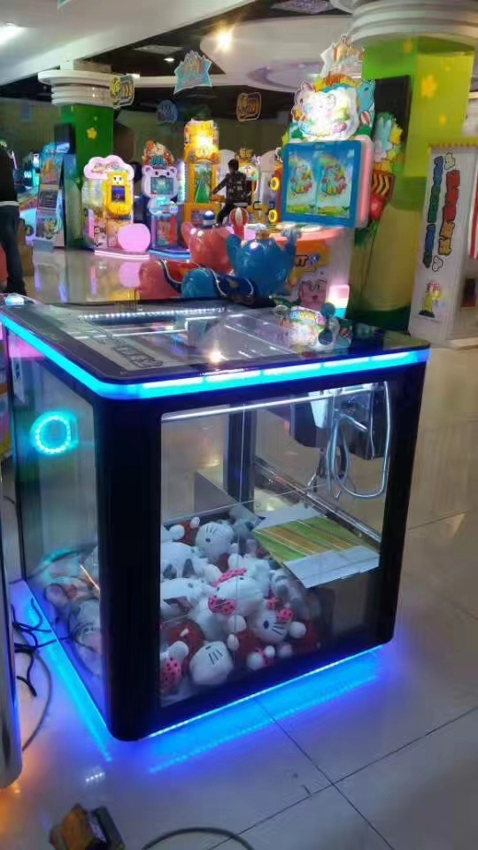 Trademark Credit Fortune Claw Game Machine