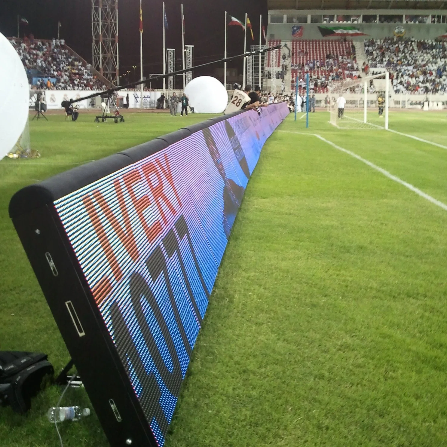 Large Sport Stadium LED Board Soccer Match Advertising Video LED Screen P8 P10 P16 Perimeter LED Display