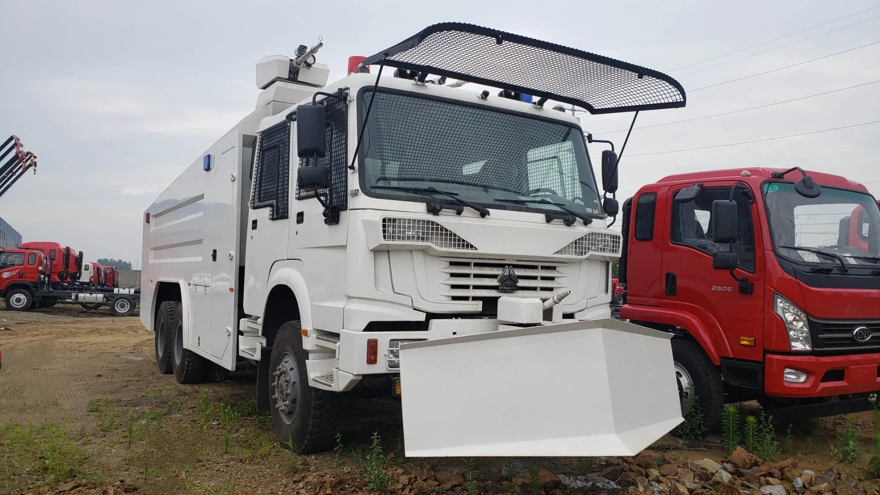 Foam Fire Truck Riot Water Cannon Truck