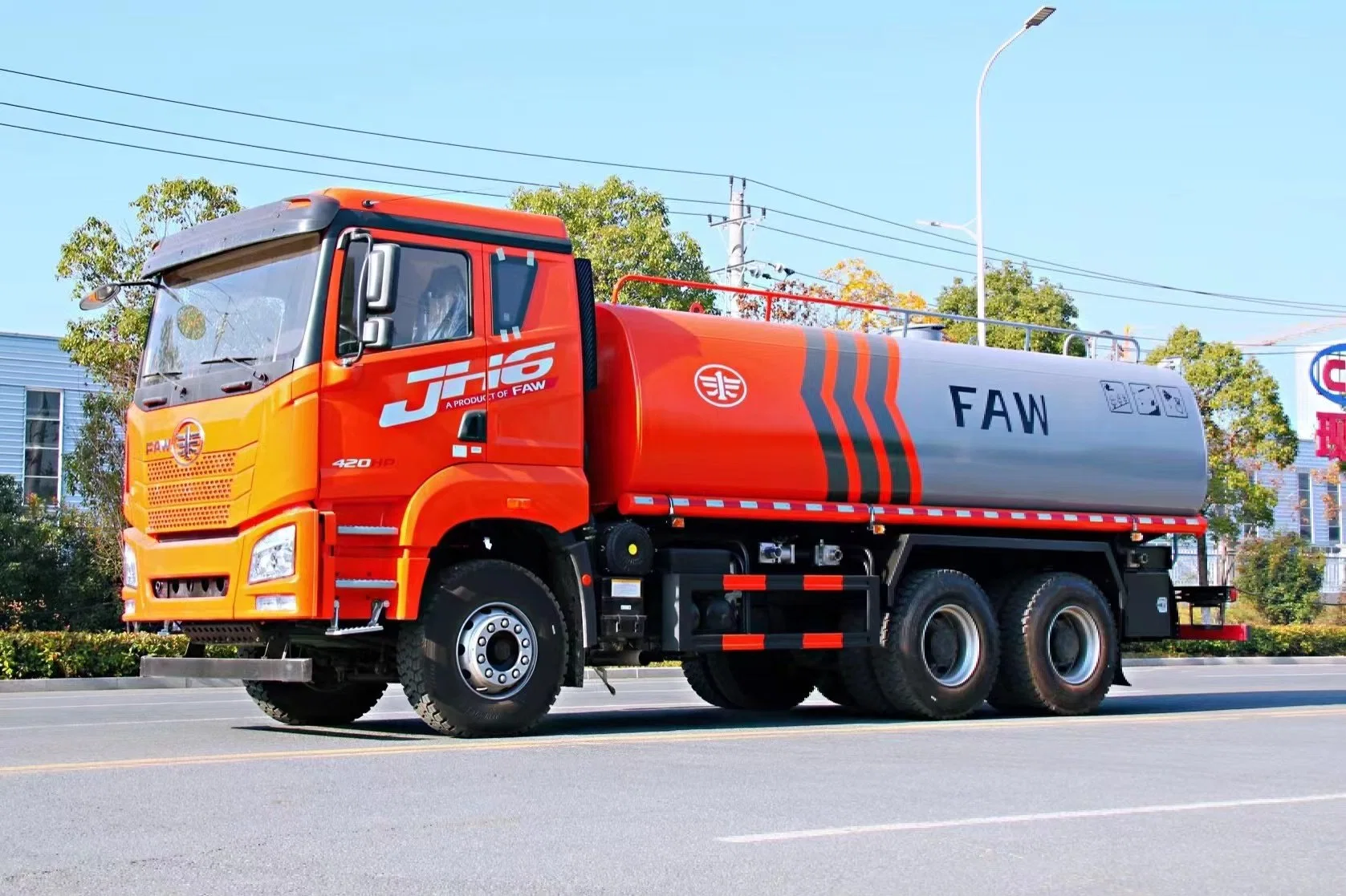 High Quality ISO9000 Approved Cop Whole Truck Used Water Price Tank Car Customized Tiger Vh