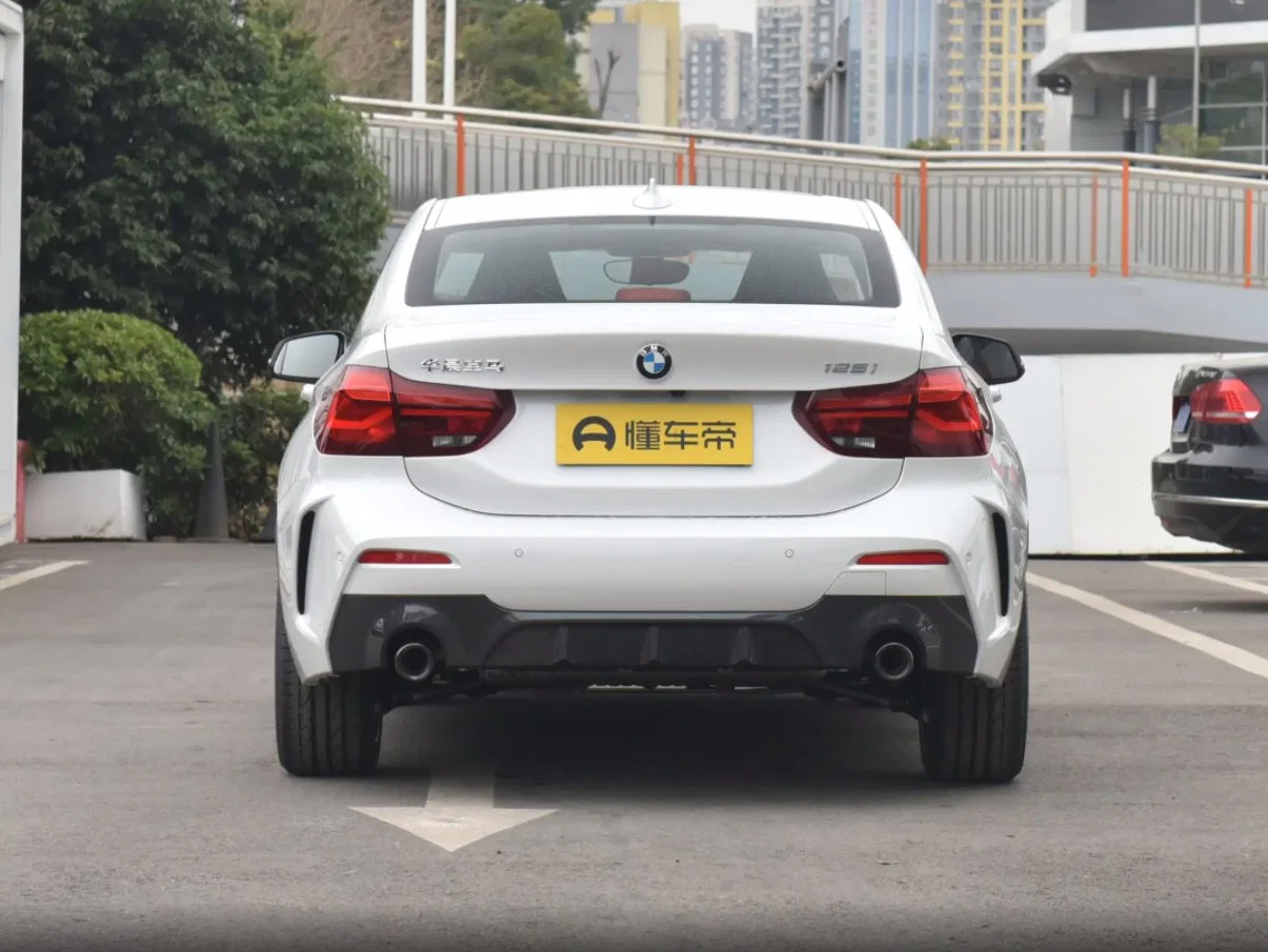 BMW serie 1 2023 125I M Sport Edition Moda al aire libre Venta al por mayor de gasolina coche usado
