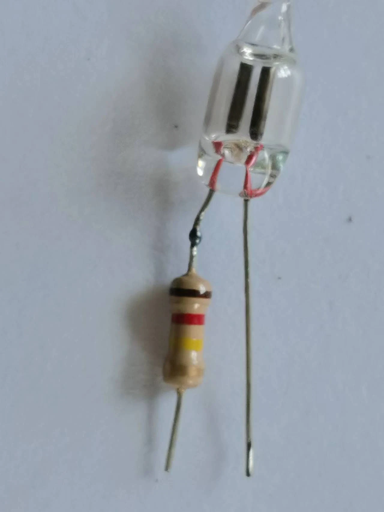 Ne-2 6*16 Weld with Carbon Film Resistor Neon Lamp