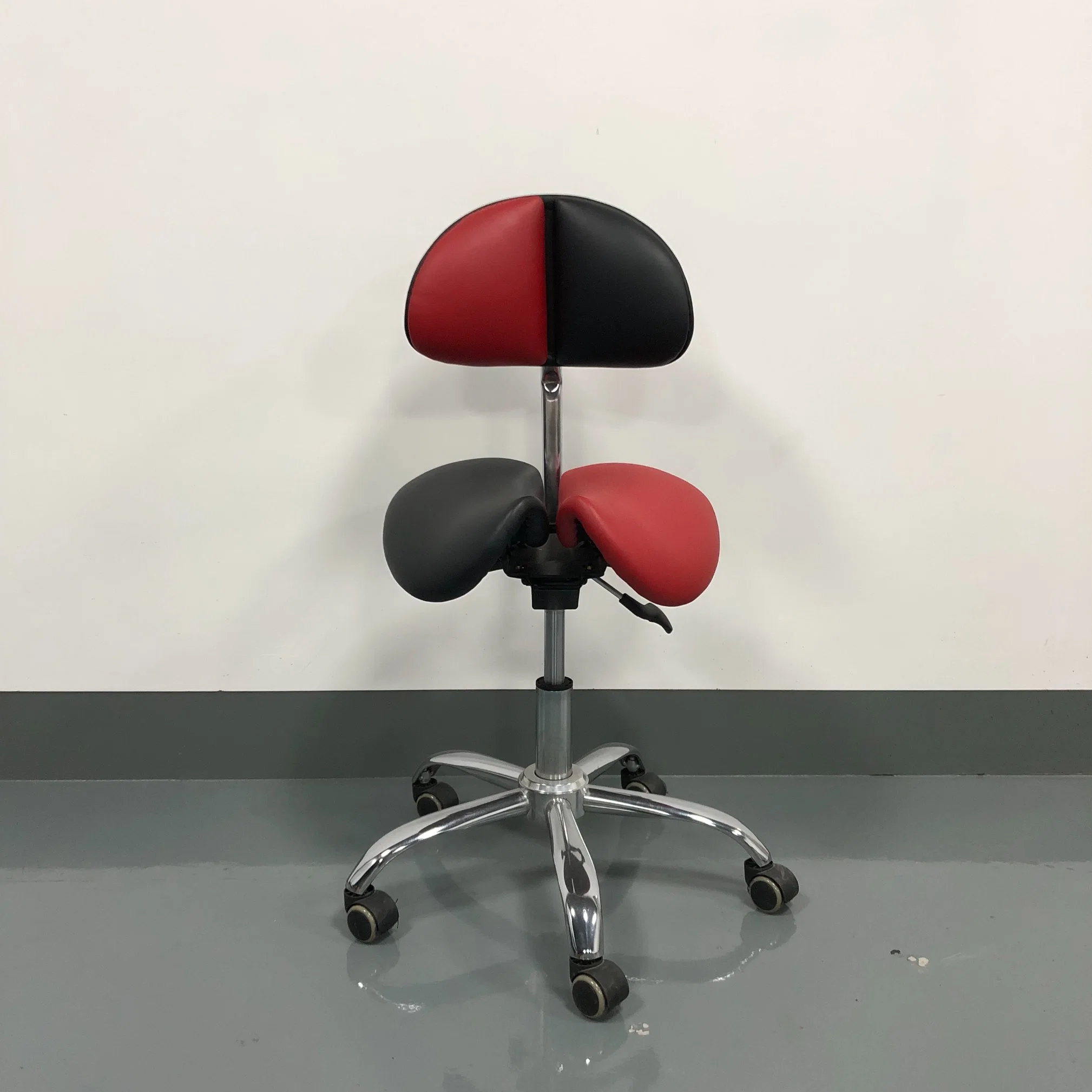 Tabouret de fauteuil roulant de selle avec un appui dos siège ergonomique avec marche pied hydraulique réglable pour bureau à domicile Dental Salon Shop utiliser