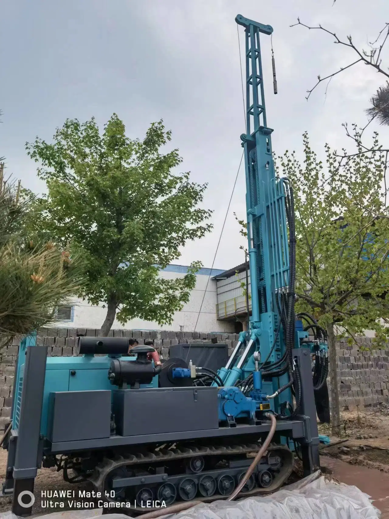 Diamond Miningwell 350 metros de água Perfuraçaäo montado no veículo furar com Compressor de Ar Borewell Rig