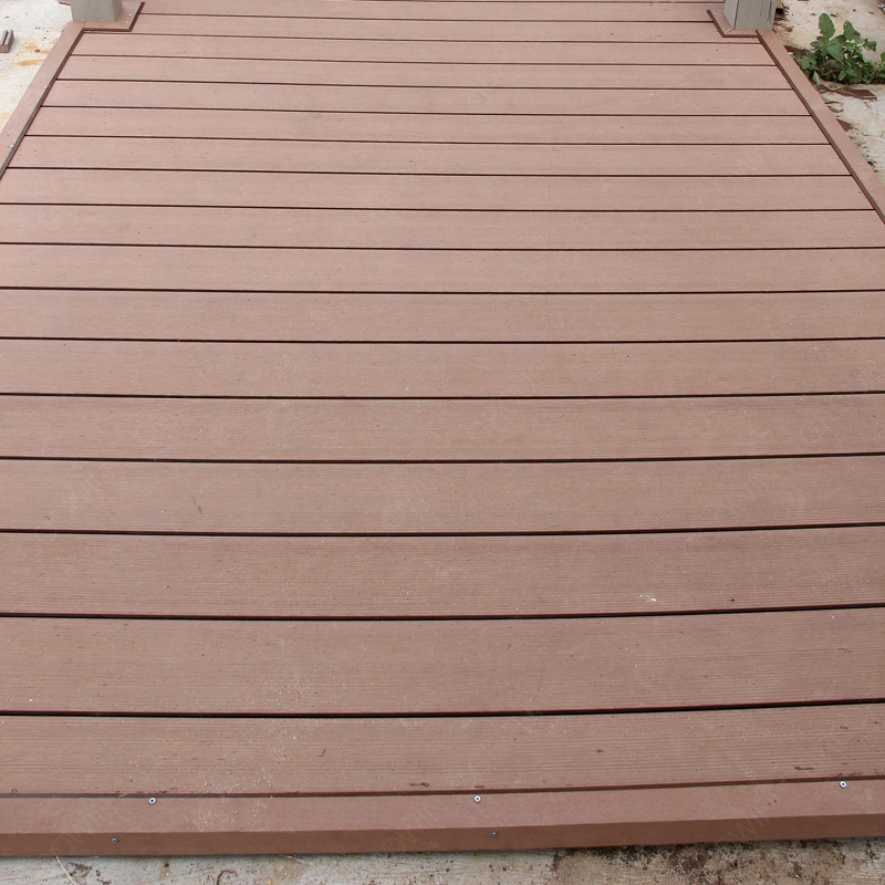 Outdoor Floor of Wood Plastic Composite Materials Park Avenue Walkway Flooring