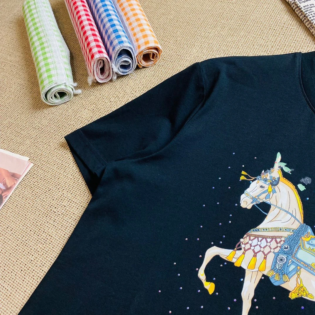 Fabricantes de vestuário desenhar as suas próprias t-shirts com logótipo personalizado