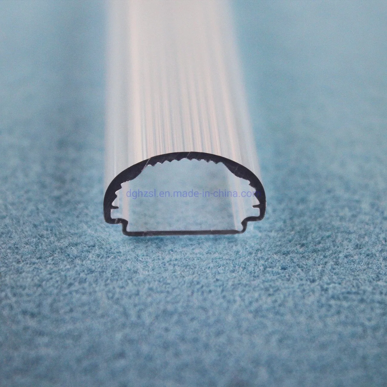 Dongguan Factory Optical PC/PMMA Extrusion Lens with Good Price