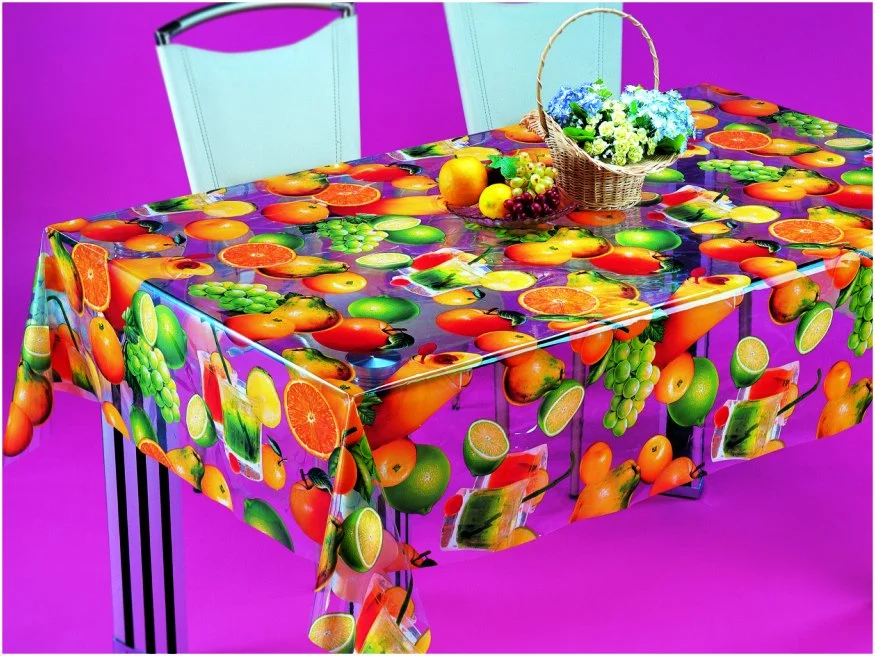 Colores populares PVC material Printed tablecloth plástico transparente diseños