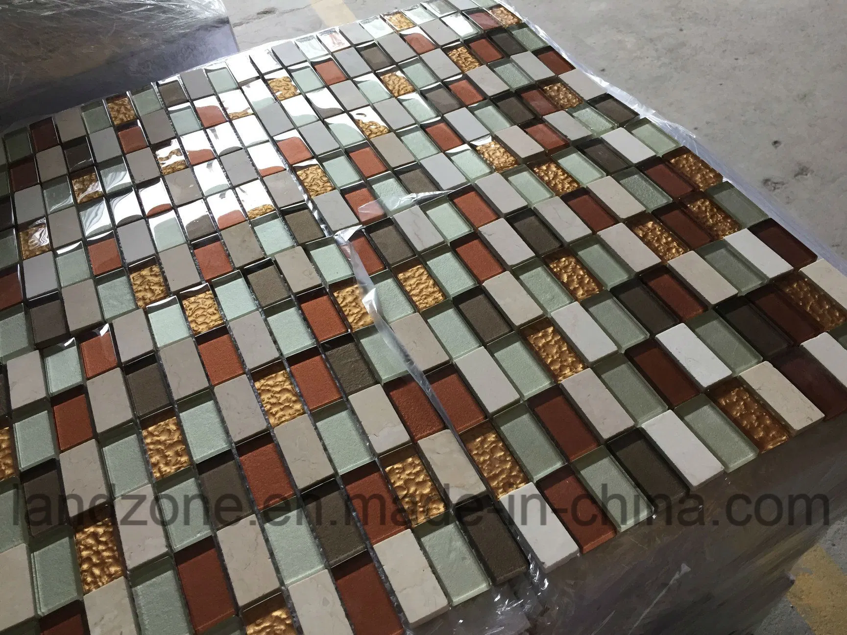 Factory Colorful Design Fashion Black Splash Glass Mix Stone Wall Mosaic Tile